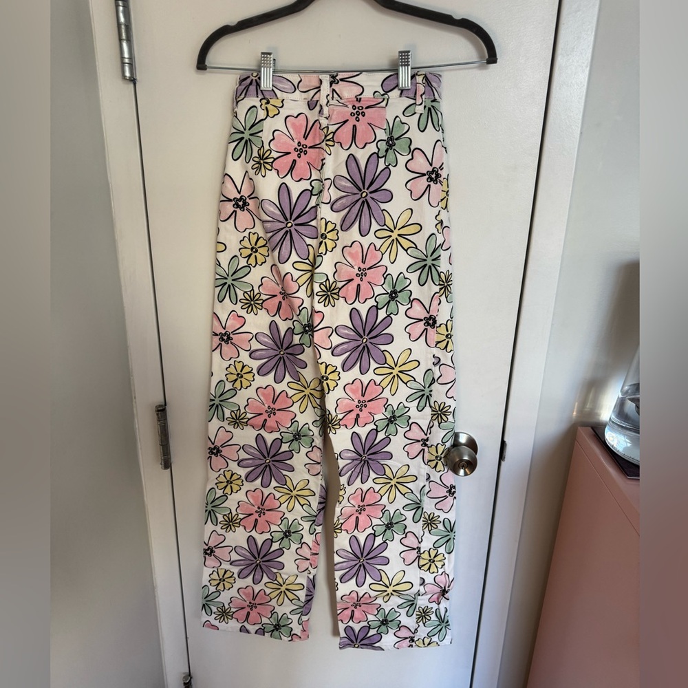 Floral Patterned Wide-Leg Pants - Picture 2 of 7